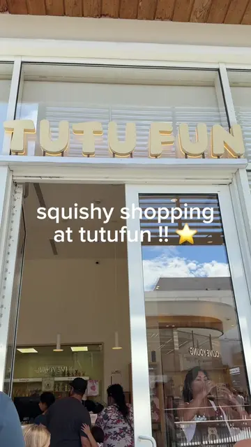 squishy shopping at @Tutu Fun in century city!! sooo many choices and so many cr