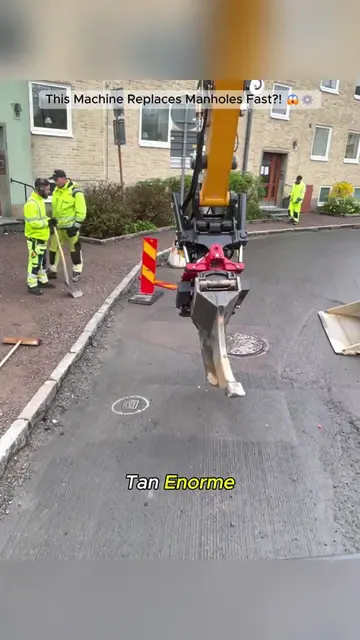 GermanMachineRepairsManholesInUnderAnHour🚧🤯 #ConstructionTech#EngineeringFacts