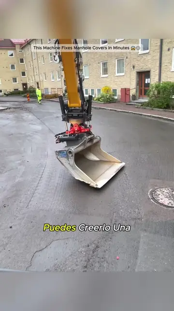 ThisMachineFixesManholeCoversInMinutes😱⚙️#HeavyMachinery#EngineeringWonder#Road