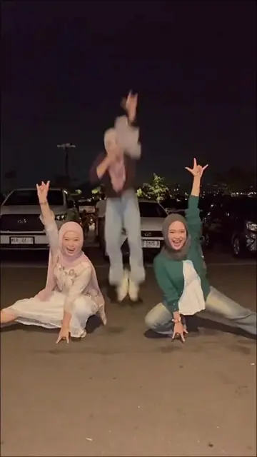 #capcut #capcutpioneer #capcutnow Cara Edit Foto Spiderman ，cara buat prompt ai 