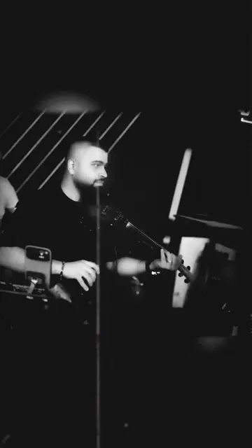 تنساني ماتنساني انت وربك 🤎🎶 #حسين_الغزال #ردح_عراقي_جديد_معزوفة_2020_ردح_خرافي