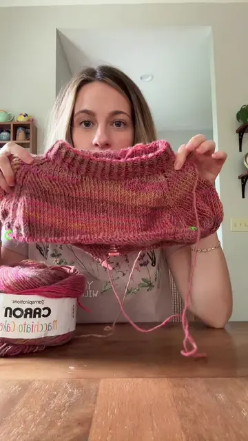 First knitting update kinda nervous 🧶 #stepbystepsweater #knitting #knittok #kn