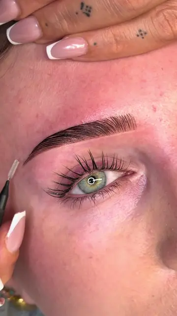 PERFECT BROWS 🥹 #browartist #fürdich #fyp #browlamination #brows 
