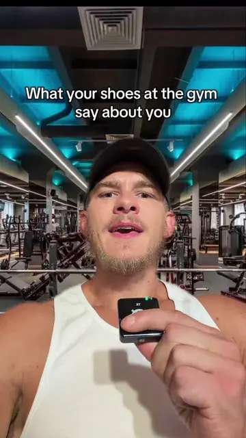 Which do you wear? #gym  #GymTok  #gymhumor #fyp  