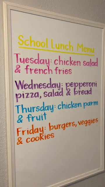 Week 3 | what do you want to see on the menu next week?? 🍕✍🏼✨ • • • #school #t