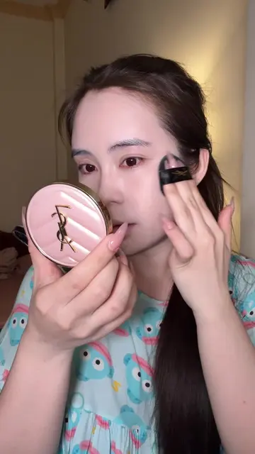 Đang makeup thấy kì kì #viral #xuhuong #reviewlamdep #skincare #makeuptutorial 