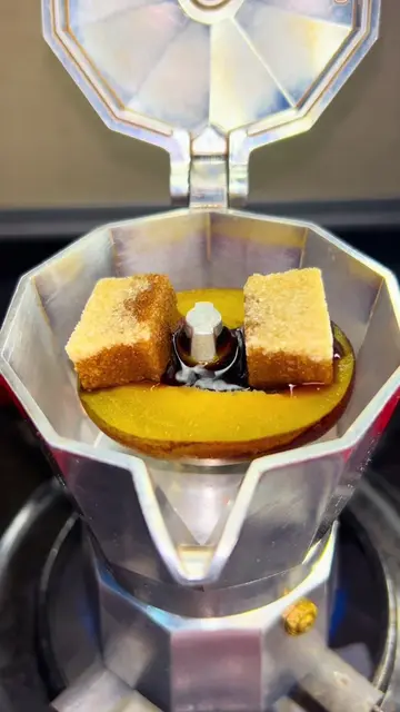 Rich moka pot coffee, juicy blue plums, and caramel-like brown sugar — the perfe