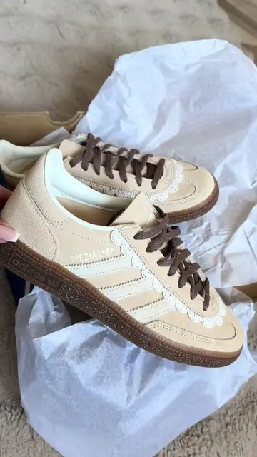 Haul sneakers pour l’automne 🍂🧸 Perfect @adidas Spezial for fall 🍁  #sneakers