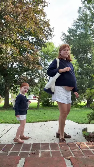 What’s cuter than a matching B&T with your mini? ⚓️ @llbean 