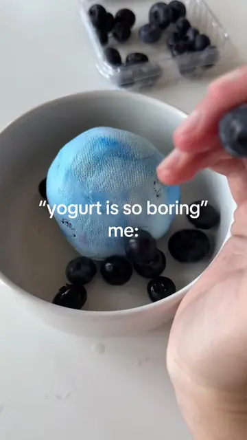 wait until the end result 🧎‍♀️‍➡️🧎‍♀️‍➡️🧎‍♀️‍➡️ #froyo #yoghurtbowl #lockin