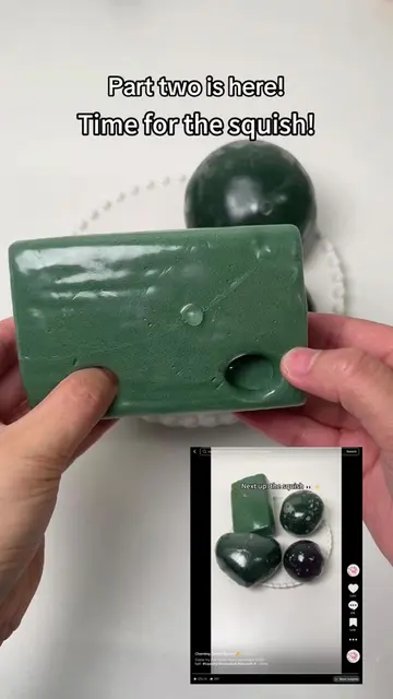 Squeezing this floral foam is seriously so satisfying😌😌✨ #squishy #foryourpage