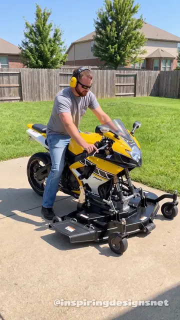 Got a chance to try out a motorcycle lawn mower! 😱 I'm convinced there's no bet