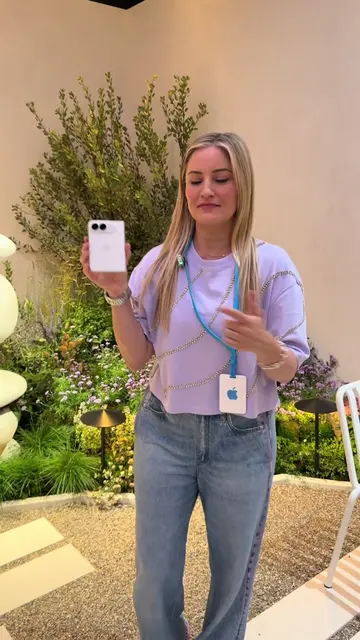 Hands on with iPhone Duo!