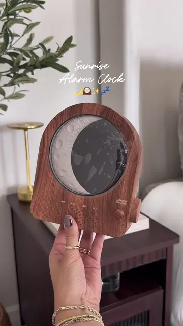 Waking up just got so much dreamier 🌙🕰️✨💤 Tap to shop! 🛒  If you’re looking 