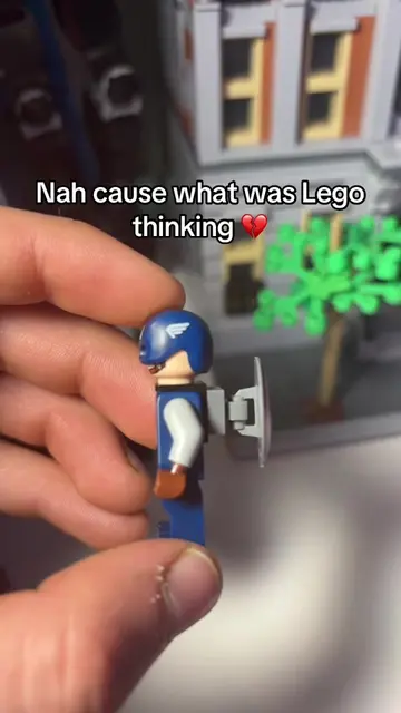 We NEED a new way for cap to carry his shield 🙏🙏🙏 #lego #fyp #marvel #minifig