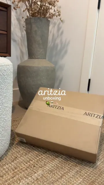 This @Aritzia outfit formula truly is elite 🫒🫶🏼 #aritziahaul #unboxing #aritz