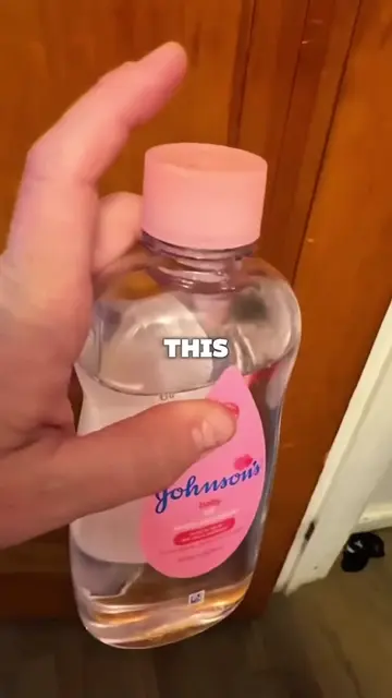 5 Uses, just one *BABY OIL* #fypシ #skincare #beauty #GlowUp #babyoil 