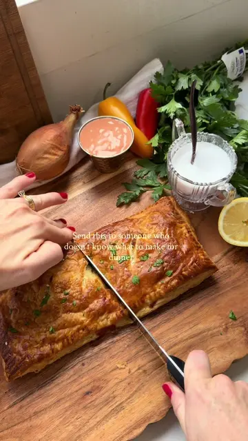 Crispy Cheesy Beef Pockets 🤎 Flaky, golden puff pastry stuffed with seasoned gr