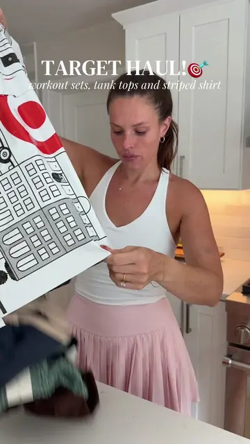Let’s open my new target package together!! 2 new workout sets, 2 high neck tank