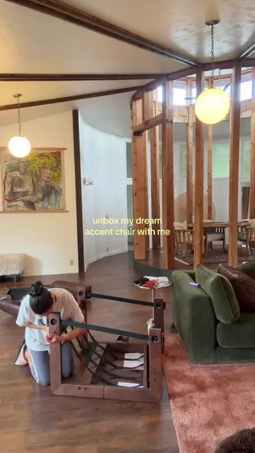 Unboxing and building my dream accent chair! @Wayfair #furniture #unboxing #midc