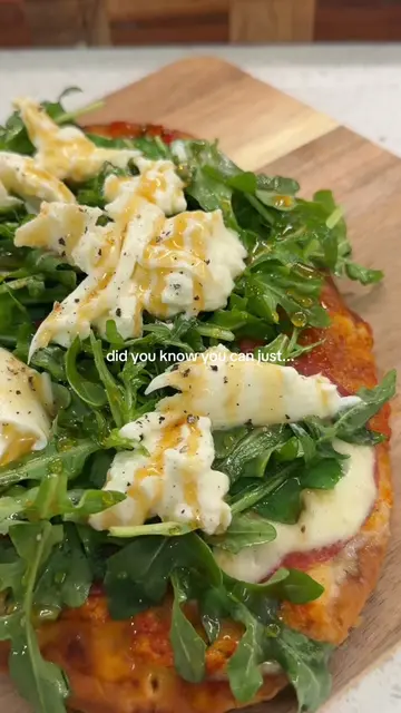 Trying the viral pizza from Trader Joe’s and it’s fire 🔥 Definitely my new favo