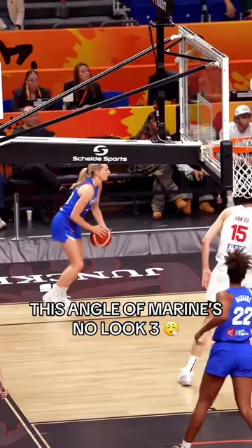 Marine doing Marine things 😮‍💨  (Via @Équipes de France ) 