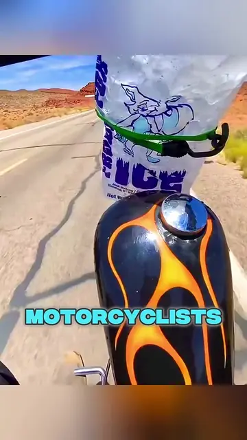 DIY bike AC… powered by ICE! 😳❄️ #shorts #bike #ice #melting #challenge 