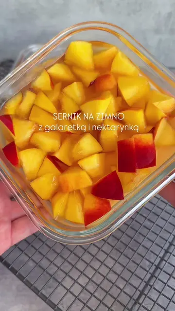 Jednoporcjowe serniki na zimno z galaretką i nektarynkami 🍑 Giga porcja z dużą 