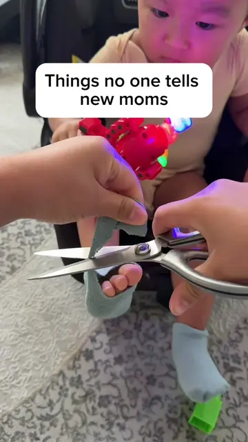 No one tells me as first time mom 🥹 #lifehacks #parenting #toddlerlife #Sibling