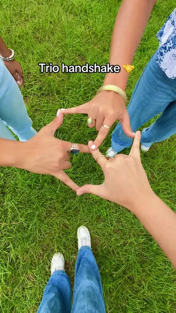 Trio handshake unlocked 🔓🤝😆 #fyp #trio #handshake #viral 