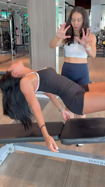 Gym magic 💪🏻 #creatorsearchinsights #workoutgirl #gymdaily #gym #gymmagic 