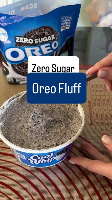 8 oz zero sugar cool whip 20 zero sugar Oreos, crushed 1 pack zero sugar cheesec