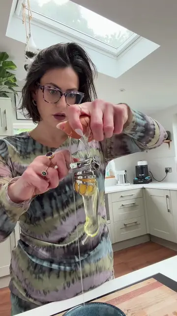 I’ve never been a good cook, but I always give it a good crack. #kitchengadget #