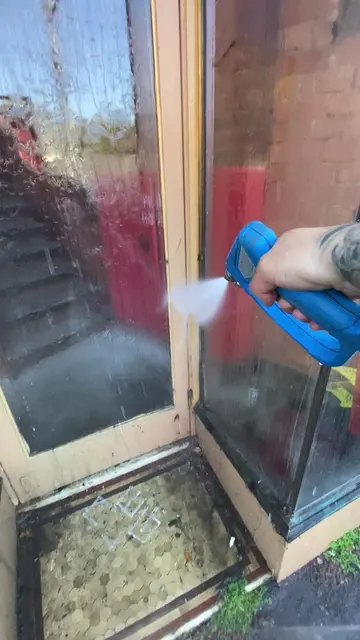 the little details make the biggest difference 👌💦 freshening up every corner, 