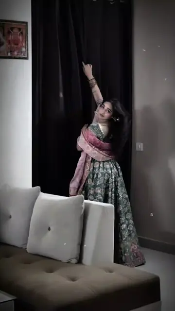 Trend change😓 Please review My video🥺🙏 #fypeviral #foryou #zoya_dance01 #fory