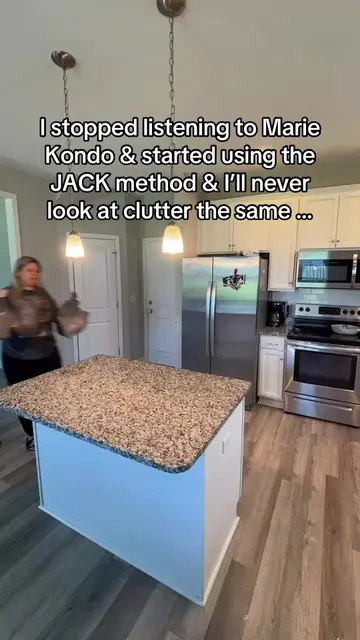 Hear me out👇🏼👇🏼👇🏼 Ok look Marie Kondo is great if you literally have nothi