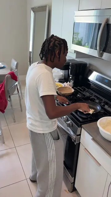 How I feel cooking as a boy #fyp #yourunknownunc 