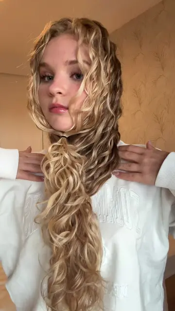 This one came out soo good😍#easyhairstyles #hairinspo #wavyhair #summerrose