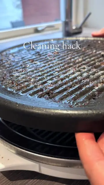 Why do you think this electric barbecue was cleaned so easily? This cleaning tri