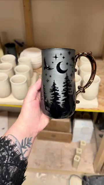 Wow 🤩 This custom black moon mug I just got out of the kiln is beyond amazing. 