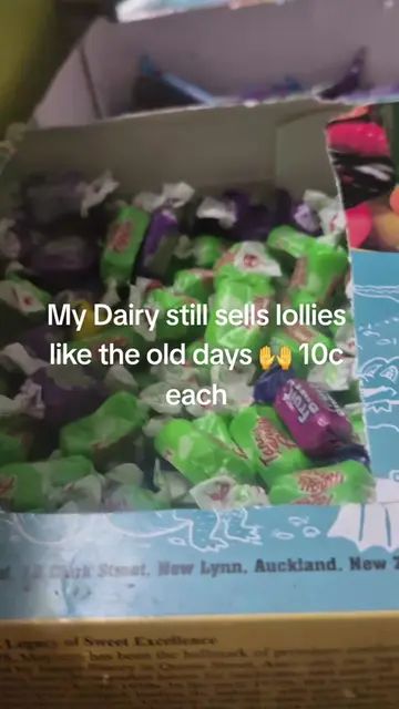 Now days every shop i go to the lollies are pre bagged & you only get like 5 in 
