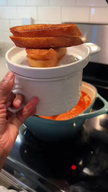 The meal mugs are BACK! Now in a 4 pack. Just in time for soup/sandwich and cozy