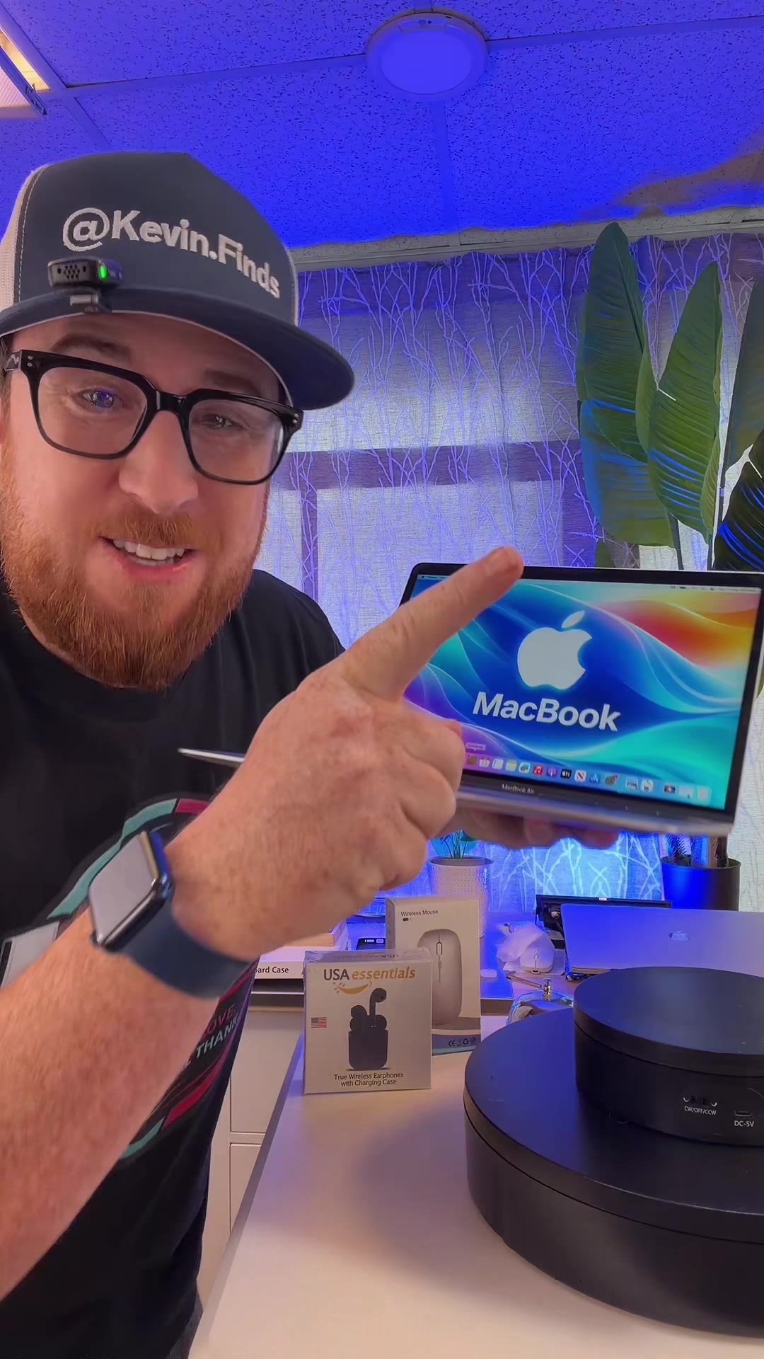 Join my live stream for an exclusive discount on a MacBook Air #Inverted 