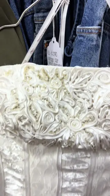 This price is not in my budget so I left her behind 😭 #suewong #weddingdress #a