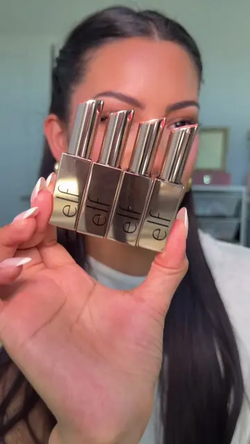 elf dropped some new new 😍 @e.l.f. Cosmetics  #elfcosmetics #newmakeup #lipcomb