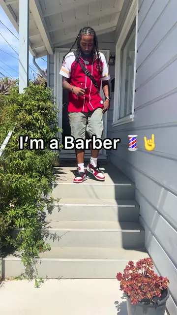 Barbering is just better durning the football season.  Go 49ers 🤘🏾💈💯🏈 #barb