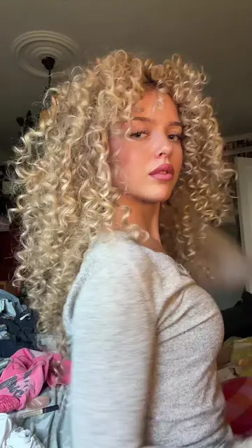 okay how did the second time go even crazier.. also my hair looks frieddd but I 