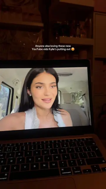 Sunday nights just got better 😍 #kyliejenner #krisjenner #foryoupage #kyliecosm