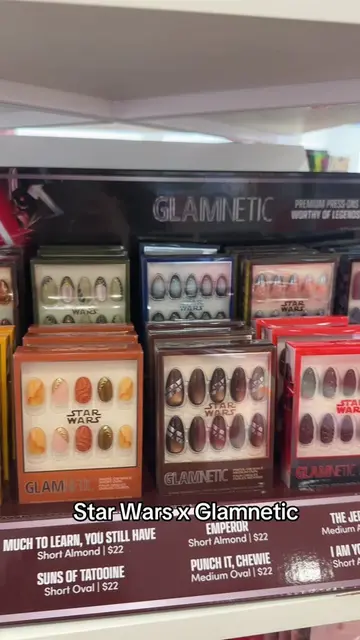 These @Glamnetic x @Star Wars nails are incredible!! #glamneticxstarwars #starwa