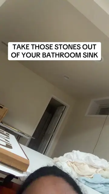 Stones in the bathroom sink 🤢 #bathroomdecor #interiordesign #cleanliness #germ